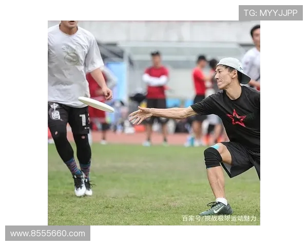 南京飞盘队在极限运动嘉年华中的默契配合与精彩表现解析